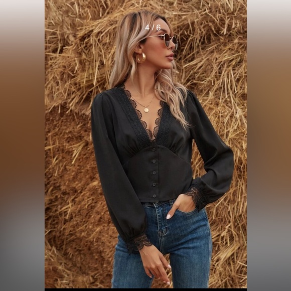 Black satin and lace panel blouse - Picture 4 of 6